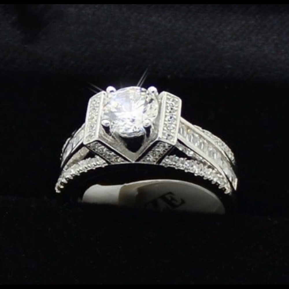Diamond Engagement Ring